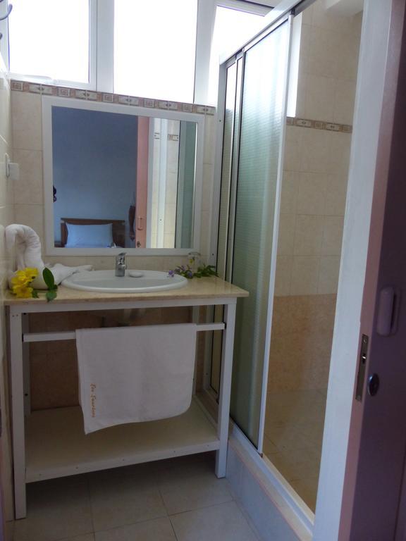 Residence Les Lauriers Grand Baie Room photo